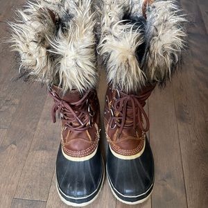 Sorel Women's Joan of Arctic - brown leather